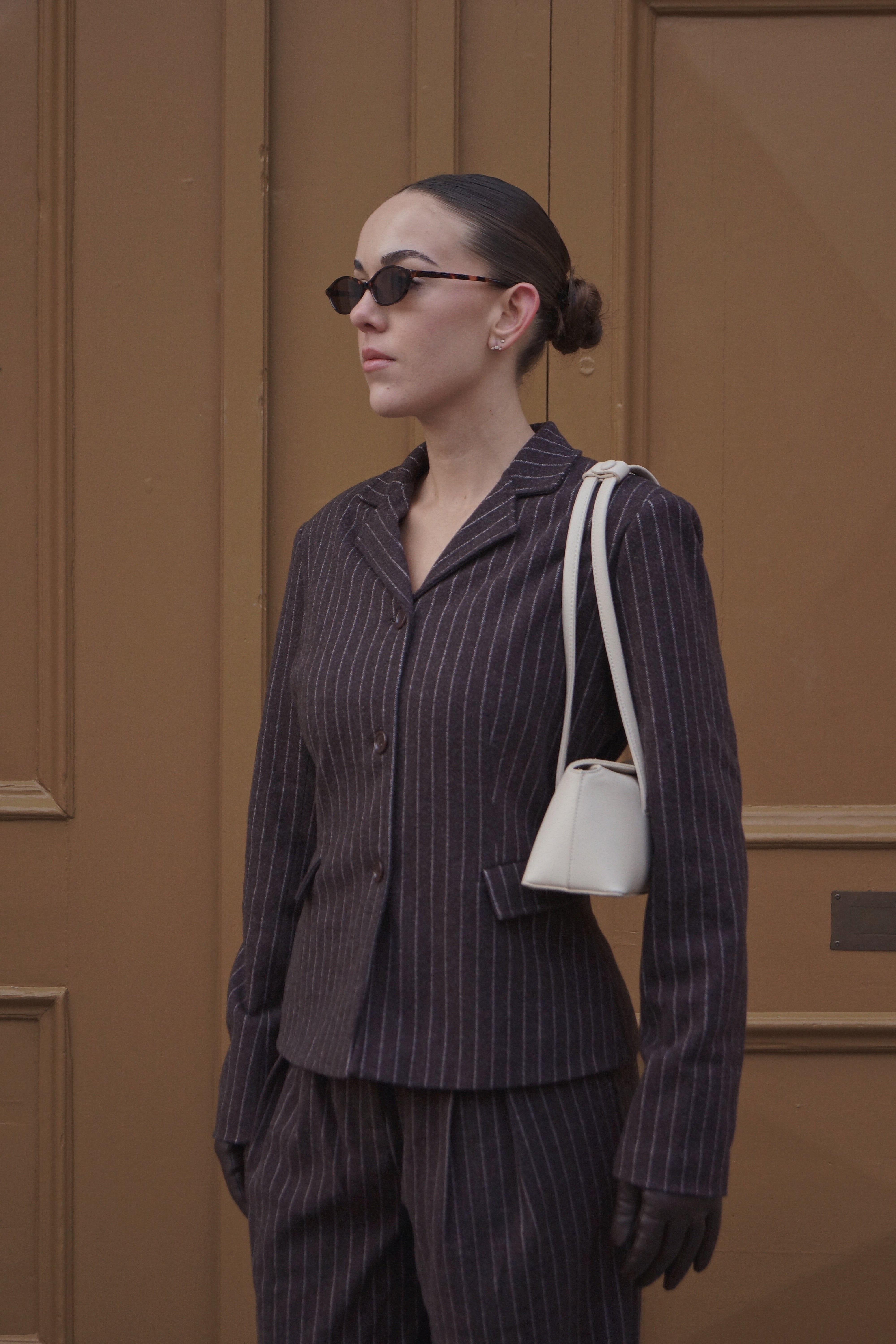 Stribet figurformet blazer - Brun/beige
