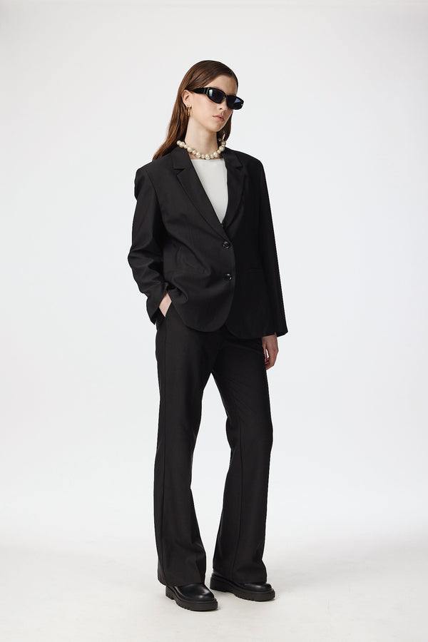 Relaxed suit black