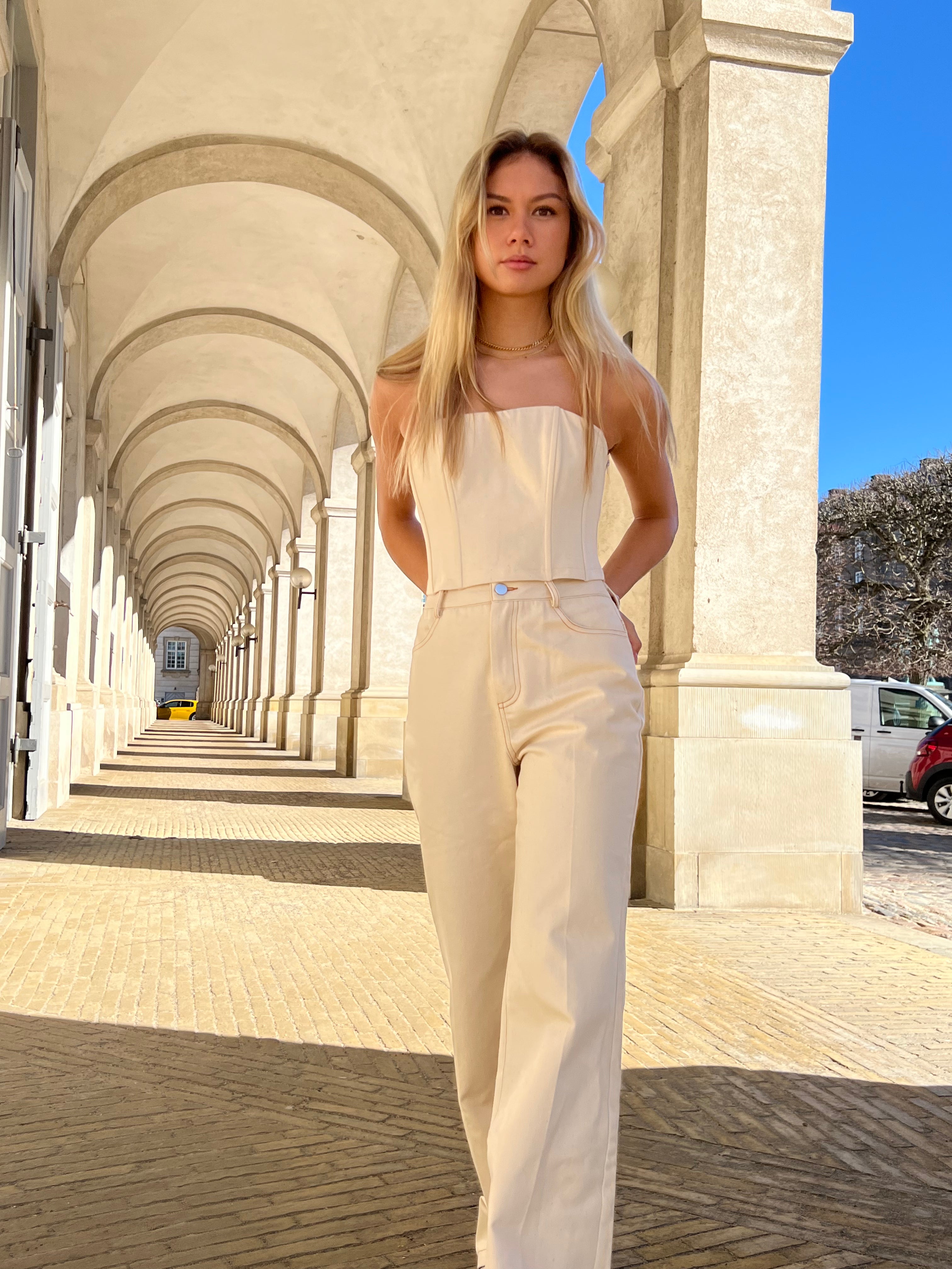 Off White Denim sæt - Korset Top & Bukser